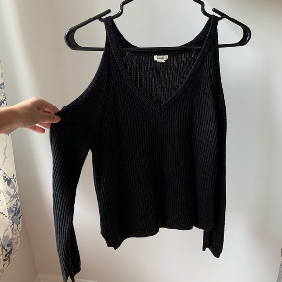 Garage off the shoulder sweater - Picture 1 of 2